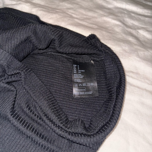 H&M Black Long Sleeve Top - Picture 4 of 4